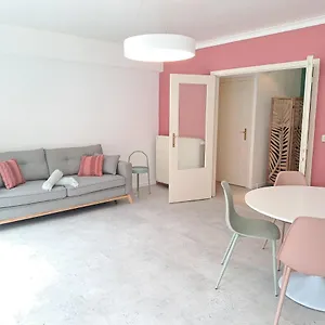 https://christys-city-centre-appartment-with-free-parking.bruges-hotels.info